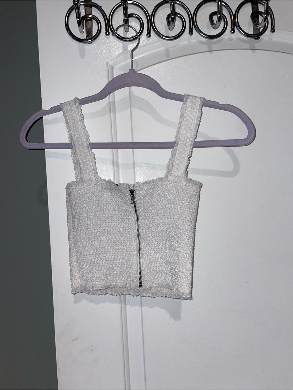 New! Alice + Olivia Penelope White Smocked Crop Tank Top 🤍 Small - Picture 7 of 10